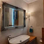 Apartment Mandala