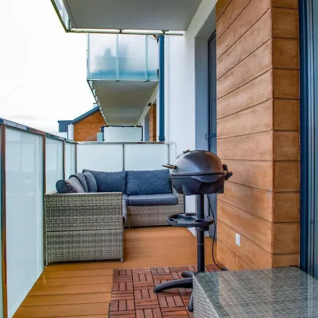 アパート Mandala グジボボ